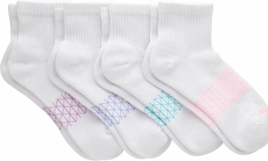 Hanes Women's 4-Pack Cushioned Ankle Socks, Seamless Toe Comfort, Breathable Active Socks for Workout & Daily Wear